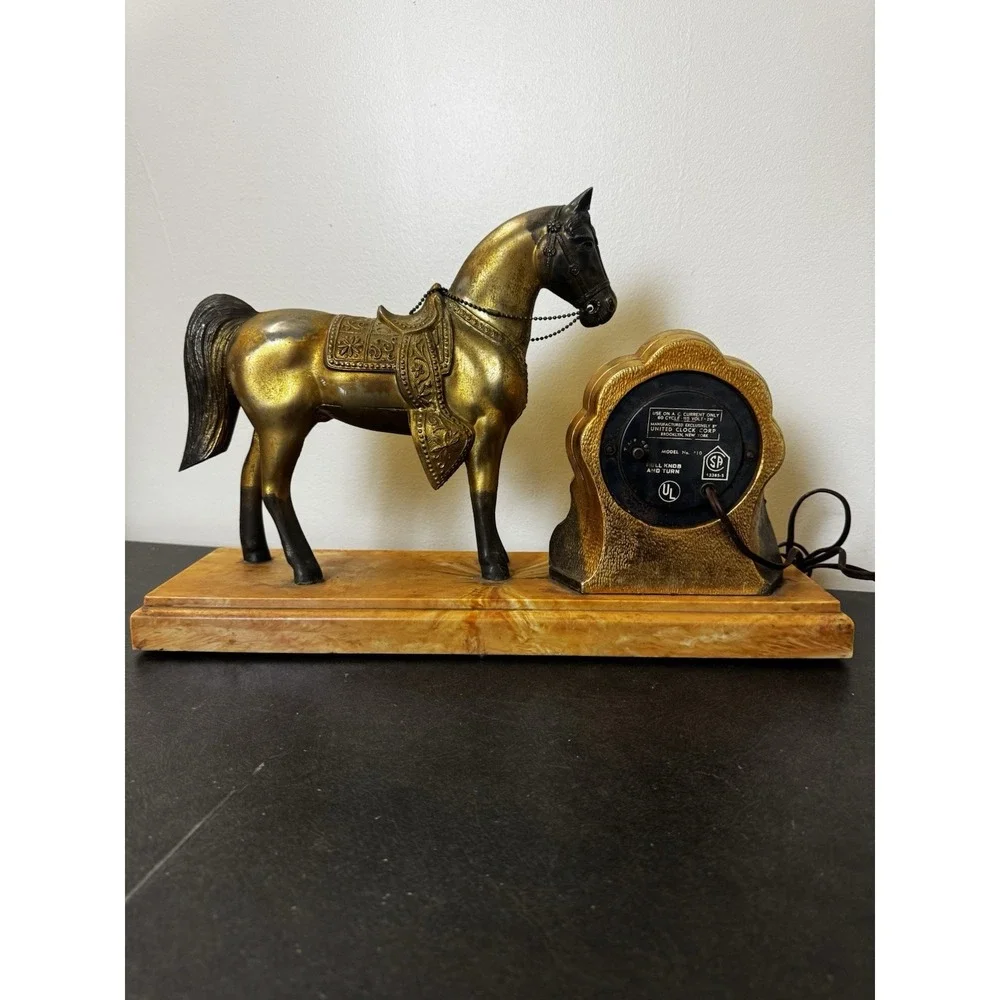 Vintage United Clock Corp Horse Mantel Clock Western‎ Boho Model 310